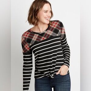 Maurices 24/7 Plaid/Striped top sz XL